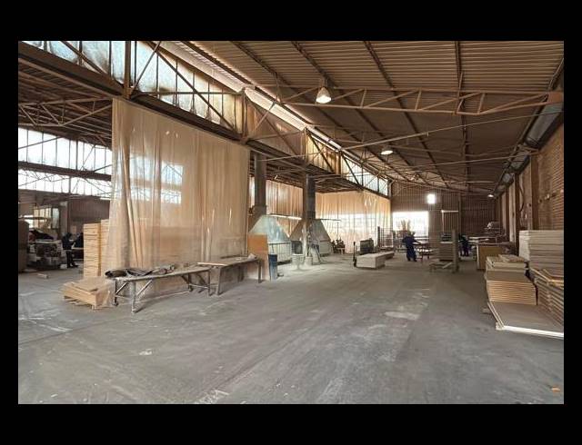 3,000M² WAREHOUSE TO LET IN ANDERBOLT